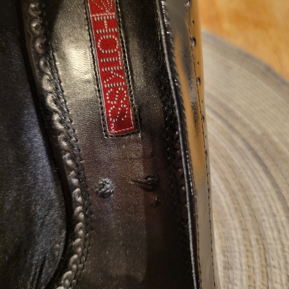 👠EUC~ HOT KISS BLACK PATENT LEATHER PUMPS - Picture 5 of 6